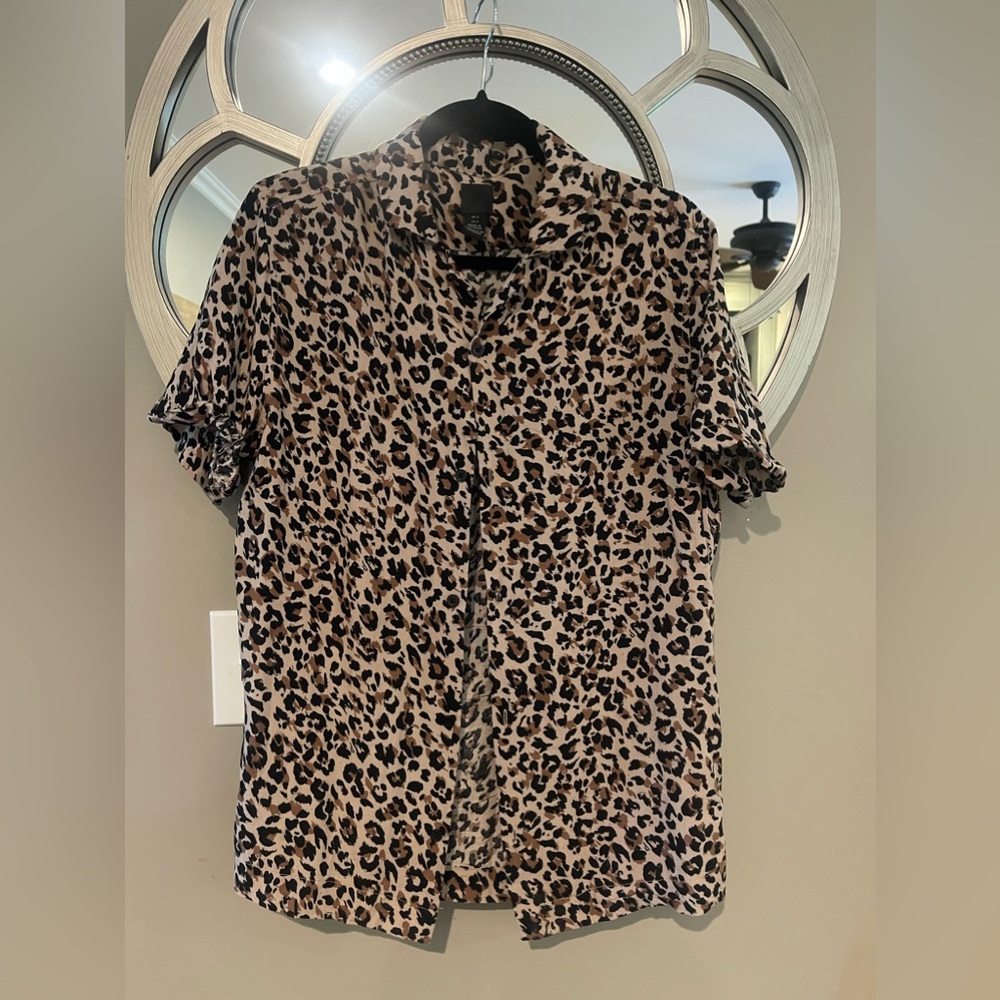 Men’s button down like new